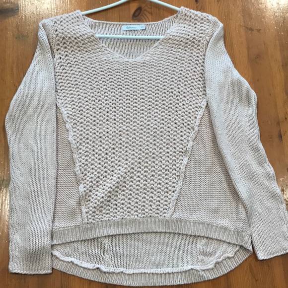 Great conditioned light pink sweater. - Picture 1 of 1